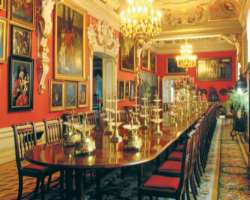 You can see beautiful paintings, sculptures,s and You can see beautiful paintings, sculptures,s and another magnificent interiors in the palace. It also contains various luxurious items which were imp